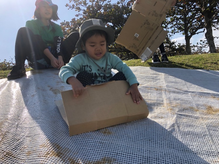 青空ようちえん〔平日〕2021年も青空ようちえんはやっぱり海遊び!冷たい海が気持ちいいくらいいい天気!_d0363878_12582076.jpg