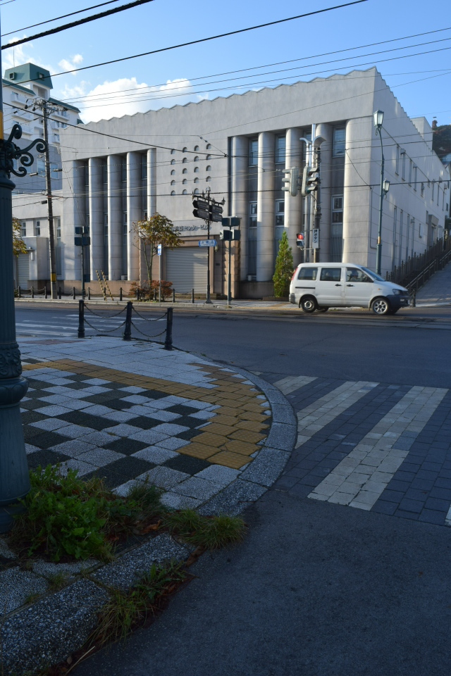 函館市末広町の旧百十三銀行本店(建築家・関根要太郎作品再見2021)_f0142606_23321579.jpg