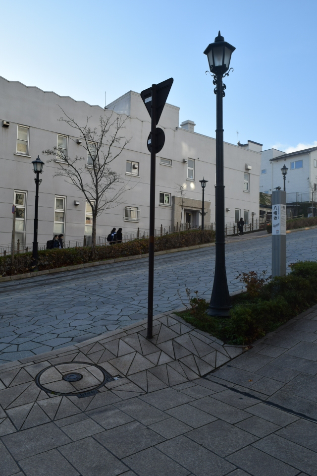 函館市末広町の旧百十三銀行本店(建築家・関根要太郎作品再見2021)_f0142606_23502908.jpg