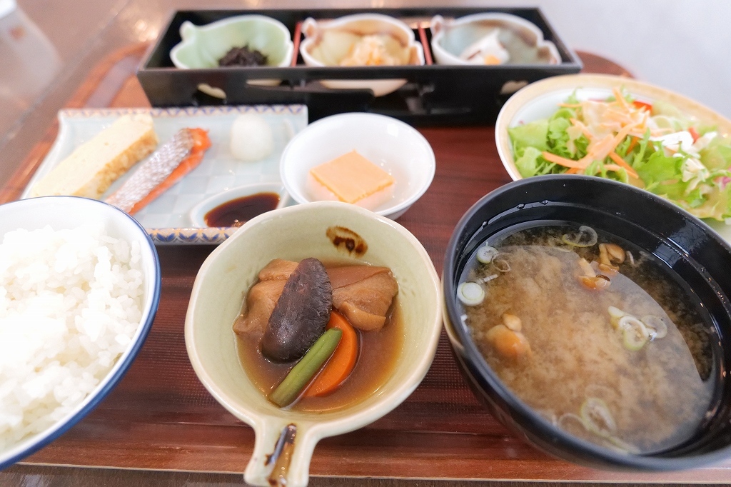 Sun rise to Sun set  LUMIX S5 光を追い求めての旅　Day4　富山ご飯　ホテルニューオータニさん_f0050534_21513478.jpg