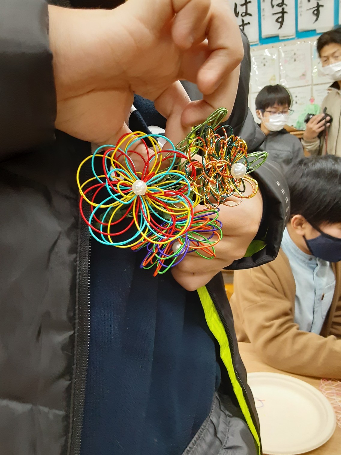 妻鳥小学校の卒業式用コサージュ_e0181051_18233074.jpg