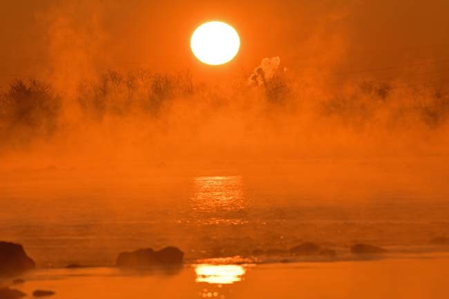 多摩川の川霧と日の出_f0173596_09025402.jpg