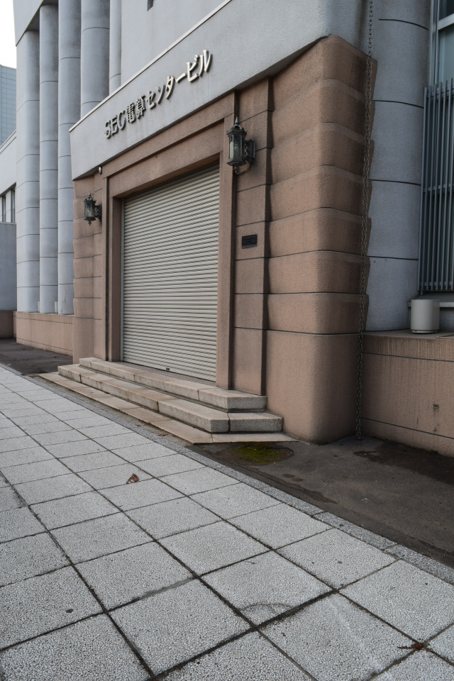 函館市末広町の旧百十三銀行本店(建築家・関根要太郎作品再見2021)_f0142606_00415440.jpg
