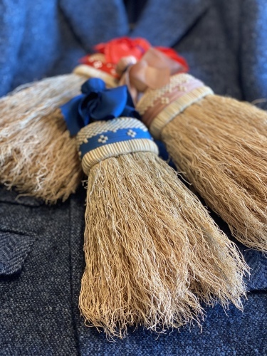 ～洋服のお手入れとペットの癒しに～ 「南部箒」 編_c0177259_21453995.jpeg