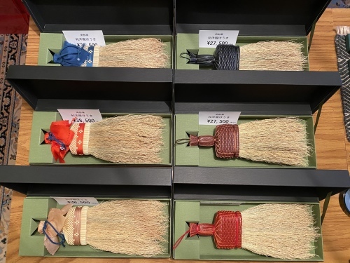 ～洋服のお手入れとペットの癒しに～ 「南部箒」 編_c0177259_21470920.jpeg