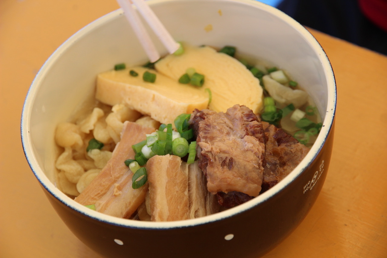 青空ようちえん〔週末〕親子で沖縄そばづくりwith麺家にらい(2/6)今年も並里店長さんに麺作りを教えてもらいました!_d0363878_18045408.jpeg