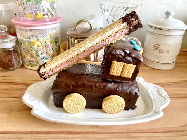 息子の誕生日に消防車のチョコレートケーキを作る ドイツより 素敵なものに囲まれて