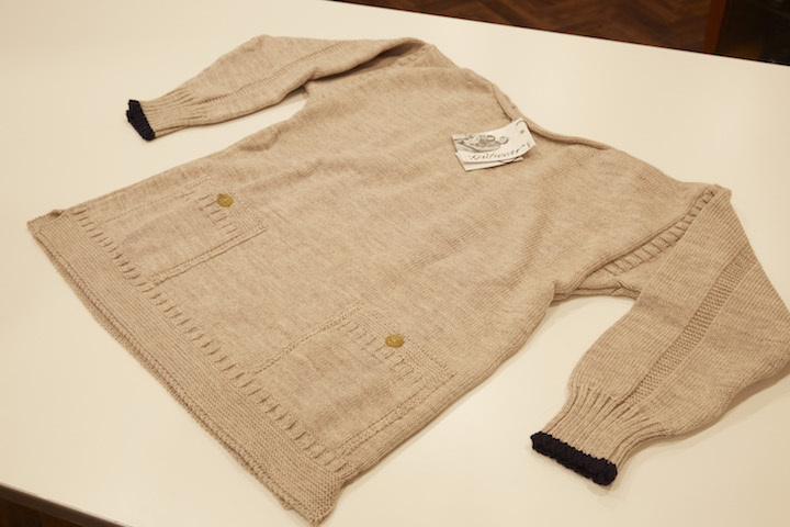 \"GUERNSEY BOAT NECK BEIGE\"ってこんなこと。_c0140560_08455325.jpg