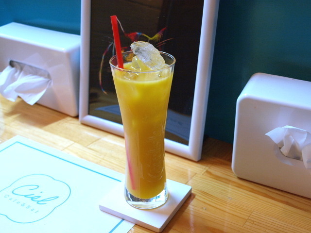 Cafe&Bar Ciel その2(シエルセット マロンパフェ)_d0153062_21042239.jpg