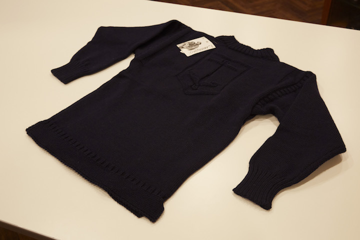 \"GUERNSEY CREW NECK NAVY\"ってこんなこと。_c0140560_08290089.jpg