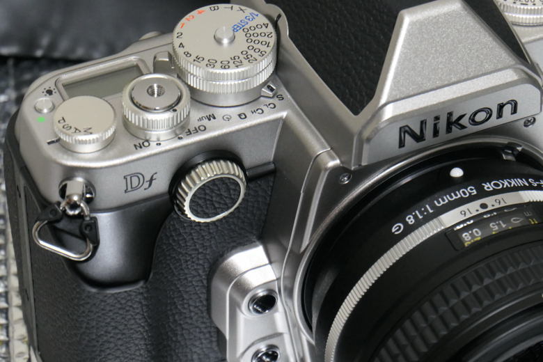 評判 ニコン Nikon Df シルバー ボディ デジタル 一眼レフカメラ