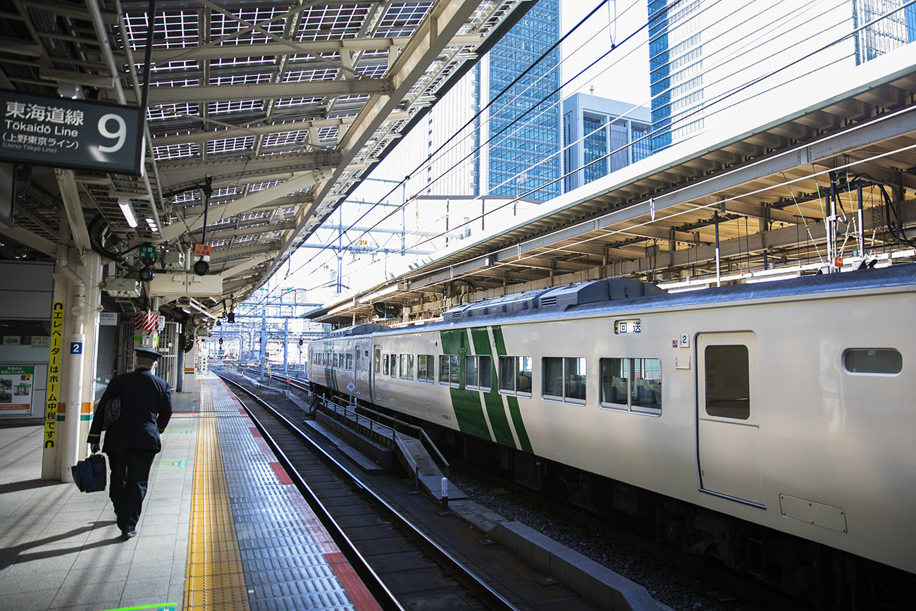 東京駅 踊り子3号から湘南ライナー12号_a0395946_21012500.jpg