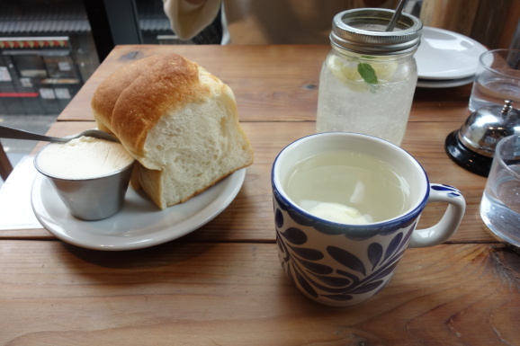 ESPRESSO D WORKSさんでランチ_e0230011_17282124.jpg