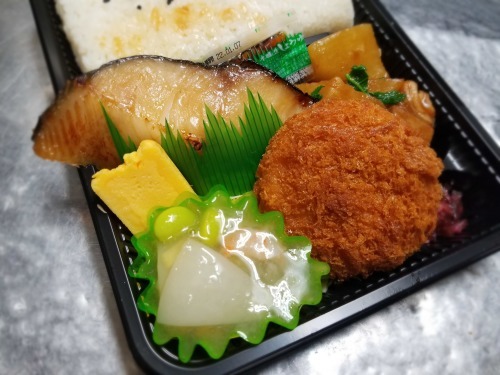 2021/02/10 今日もブラウン揃えました_b0164774_10124038.jpg