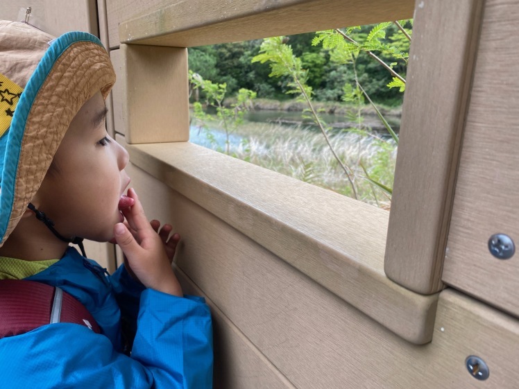 青空ようちえん〔週末〕メダカ池あそび(2/11)雨の日だって青空メンバーは外遊び!って、今日はやばい!池遊びのはずが3kmも歩いた?!_d0363878_18140107.jpg