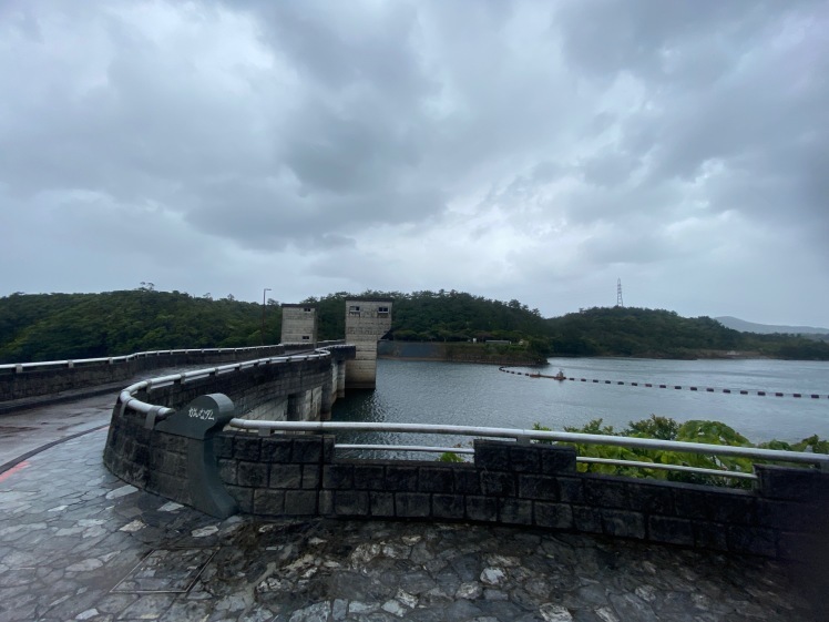 青空ようちえん〔週末〕メダカ池あそび(2/11)雨の日だって青空メンバーは外遊び!って、今日はやばい!池遊びのはずが3kmも歩いた?!_d0363878_18144632.jpg