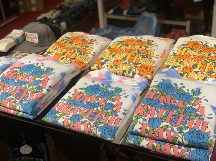 明日は祝日!!!!!_c0167336_21584004.jpg
