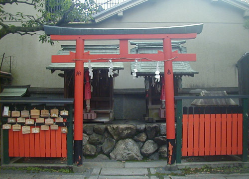 ●神社の造形―御所八幡宮_d0053294_23552935.jpg