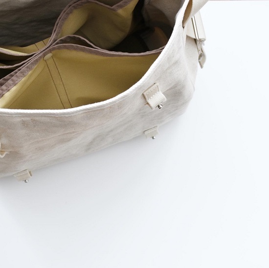 SLOW | truck - FRENCH ARMY SHOULDER BAG : HUMMING ROOM