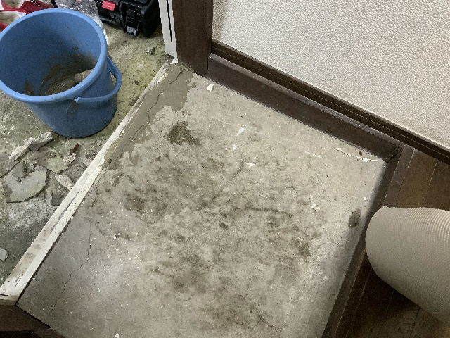 賃貸ドア入れ替え終了_f0031037_19455195.jpg