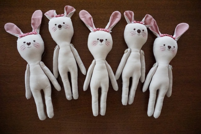 ハンドメイド ウサギ（うさぎ）ぬいぐるみ - おもちゃ