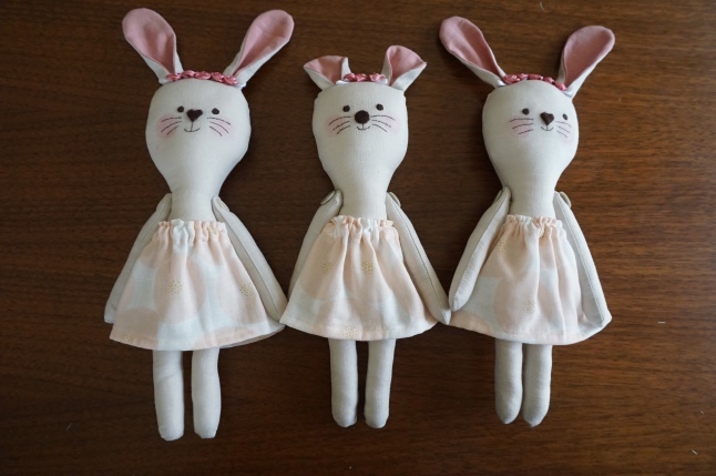 手作りおもちゃ バレリーナのうさぎちゃん Yukkescrap