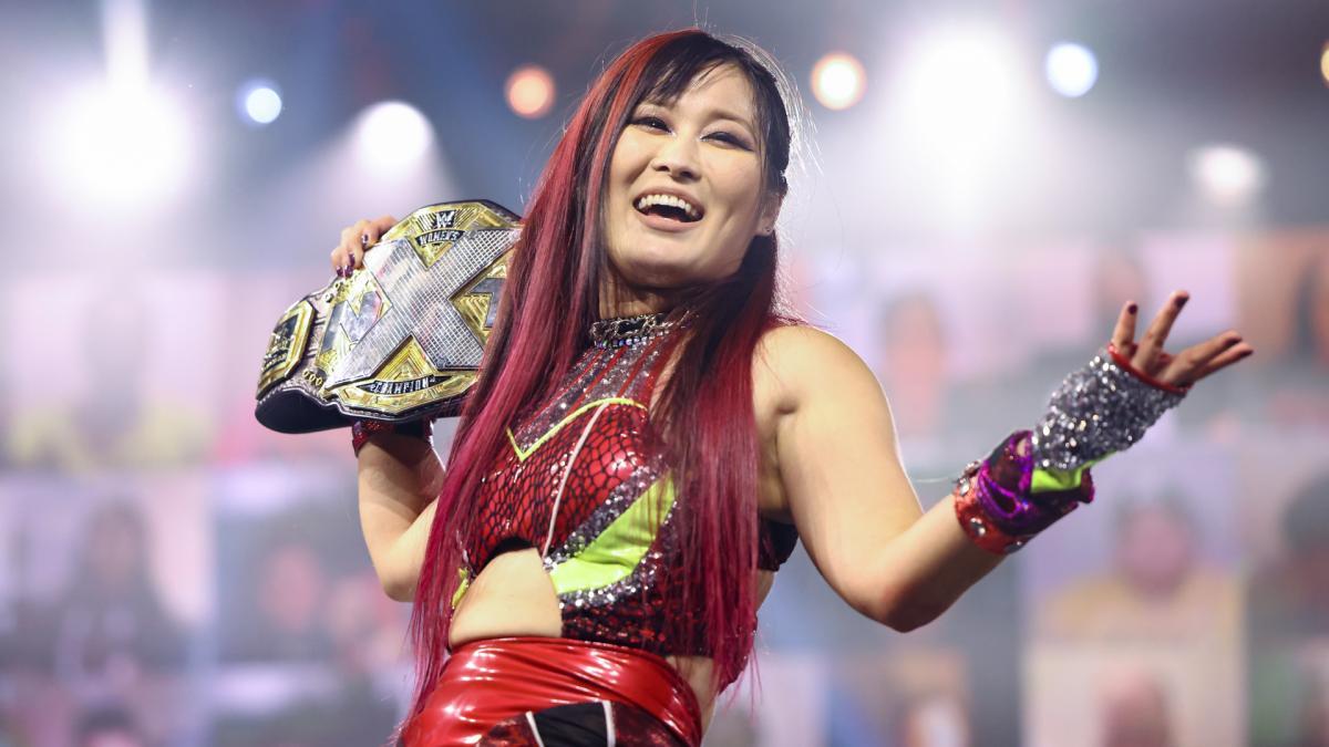 紫雷イオがお祝いツイートをしてくれたファンに感謝する Wwe Live Headlines