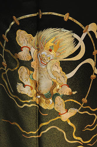 コロナも吹き飛ばす風神雷神の黒留袖 それいゆのおしゃれ着物スタイル コロナも吹き飛ばす風神雷神の黒留袖 それいゆのおしゃれ着物スタイル