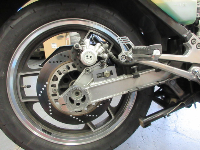 GPZ900R 車検整備・・・その11_a0163159_19505383.jpg