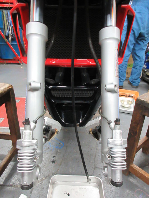GPZ900R 車検整備・・・その10_a0163159_20000488.jpg