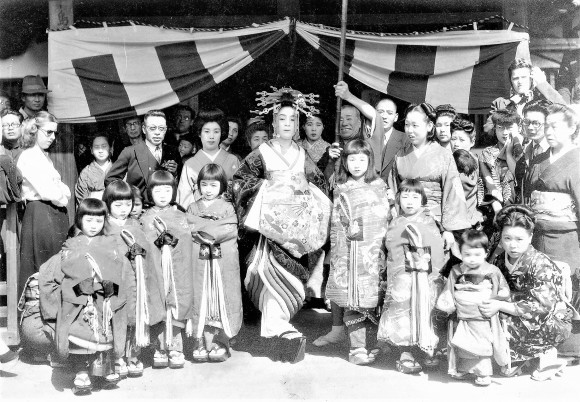 『艶やかさを求めて 八幡の花街 料理茶屋に遊んだ江戸から明治の志士、文人、墨客』山本晃_f0347663_10583074.jpg