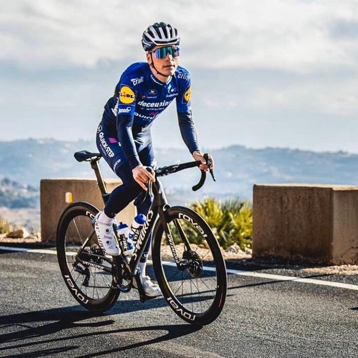 オークリー　カスタム　サングラス　ロードバイク OAKLEY（オークリー） ロードバイク オススメモデル 3選 熊本
