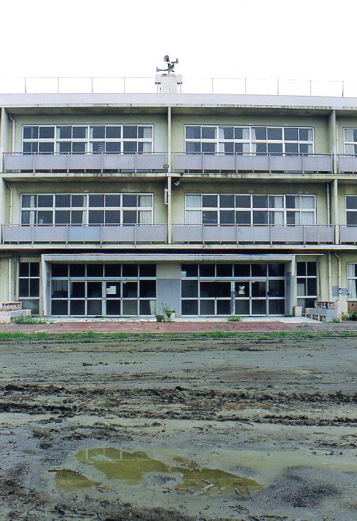 埼玉県朝霞市立朝霞第一中学校(建築家・関根要太郎作品研究)_f0142606_15335987.jpg