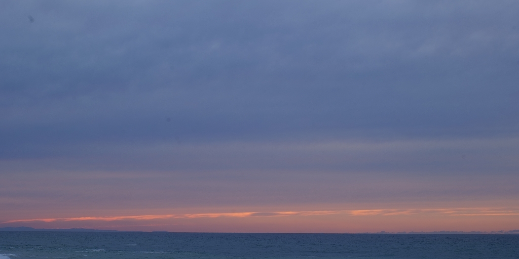 Sun rise to Sun set  LUMIX S5 光を追い求めての旅　Day4　Final 日本海　親不知　その１_f0050534_08305213.jpg