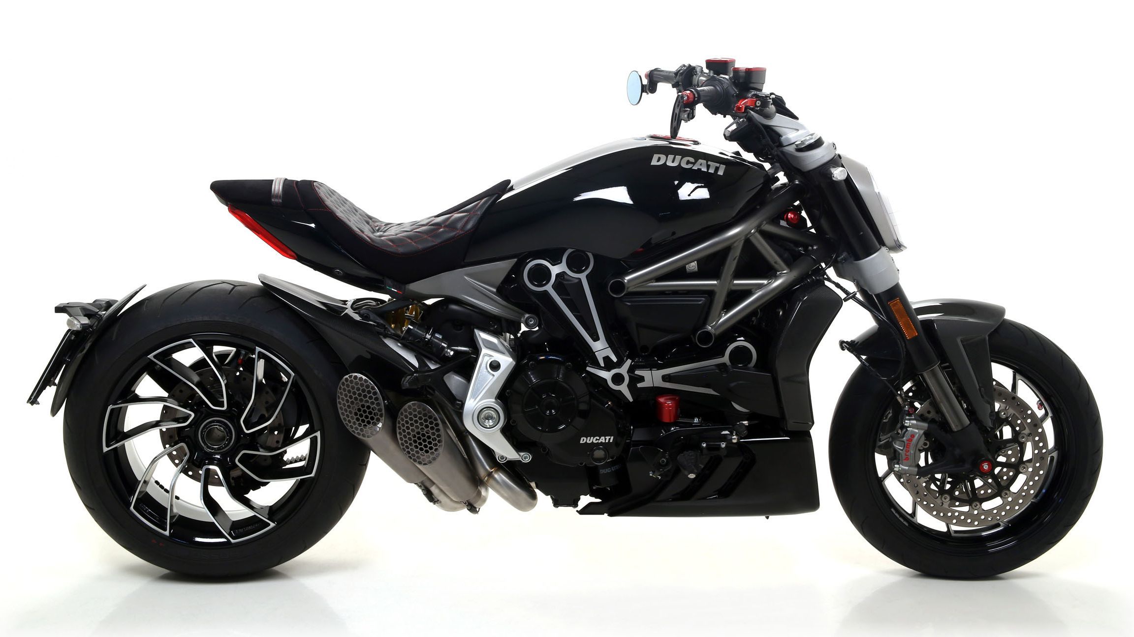 Diavel 1260/S の exhaust ・・・ Arrow 2本出しの妄想 : ばいく生活