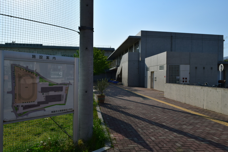 埼玉県朝霞市立朝霞第一中学校(建築家・関根要太郎作品研究)_f0142606_05231519.jpg