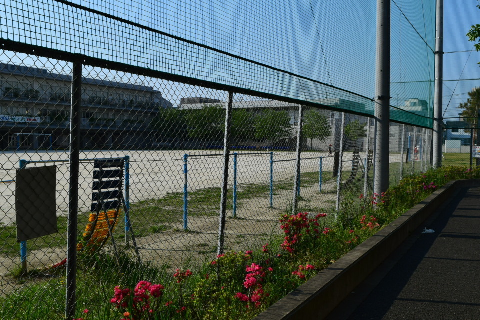 埼玉県朝霞市立朝霞第一中学校(建築家・関根要太郎作品研究)_f0142606_05242977.jpg