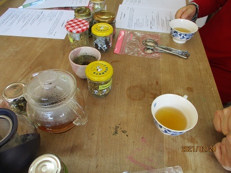 ハーブでナチュラル生活 ハーブで花粉症対策 つどいの広場ぴーちくぱーちく