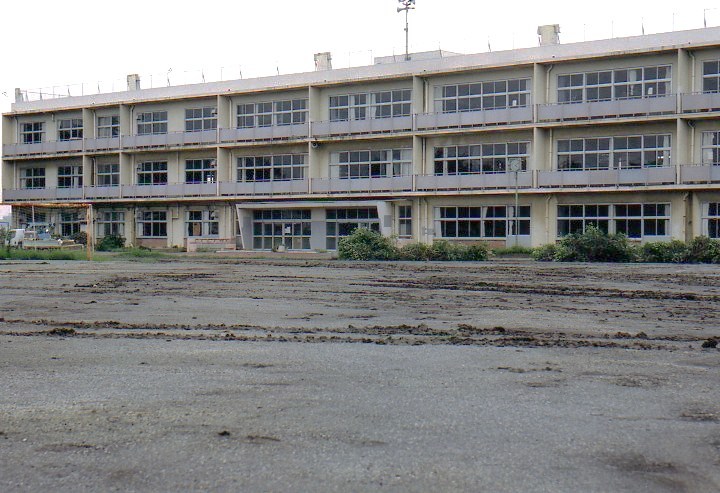 埼玉県朝霞市立朝霞第一中学校(建築家・関根要太郎作品研究)_f0142606_07234421.jpg