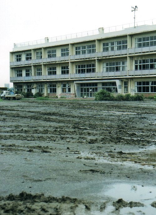 埼玉県朝霞市立朝霞第一中学校(建築家・関根要太郎作品研究)_f0142606_11424313.jpg