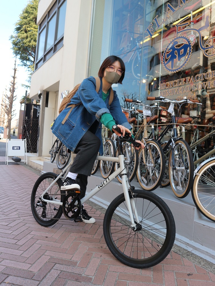 2月21日 渋谷 原宿 の自転車屋 FLAME bike前です_e0188759_18403663.jpg
