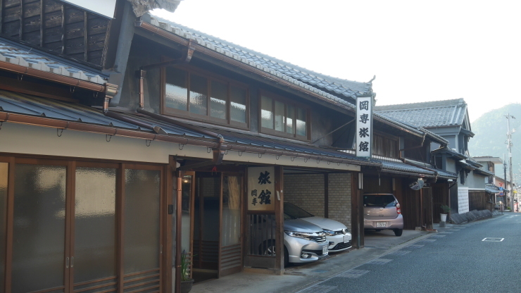 七代目女将で再出発-美濃市・岡専旅館_a0385880_18093841.jpg