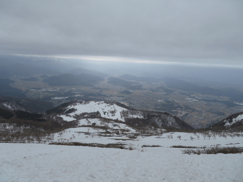 雪の　伊吹山 (1,377.3M)    下山 編_d0170615_19093441.jpg