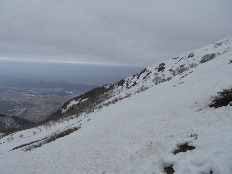雪の 伊吹山 (1,377.3M) 下山 編_d0170615_19094142.jpg
