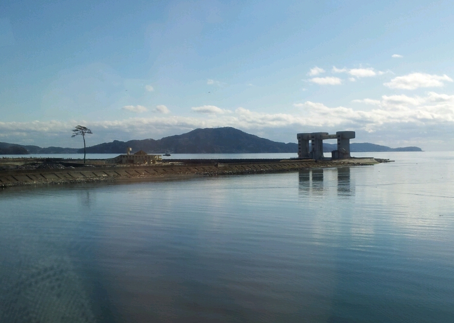 2011/12/1-2【宮城・岩手】東日本大震災の消えない残像　附、松島・瑞巌寺_b0116271_21201069.jpg