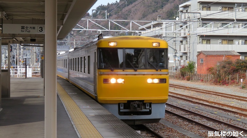 キヤ95系軌道・電気総合試験車　DR1編成と出会いました、身延駅ホームでゆるキャン△S2探訪時に_e0304702_08062550.jpg