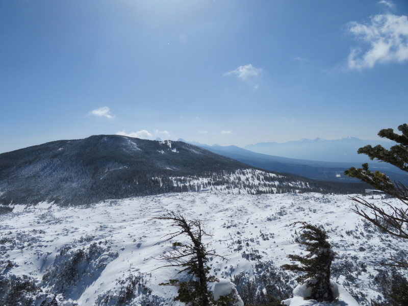 坪庭が美しい 北横岳 から 縞枯山 (2,403M) に向かう_d0170615_19510622.jpg
