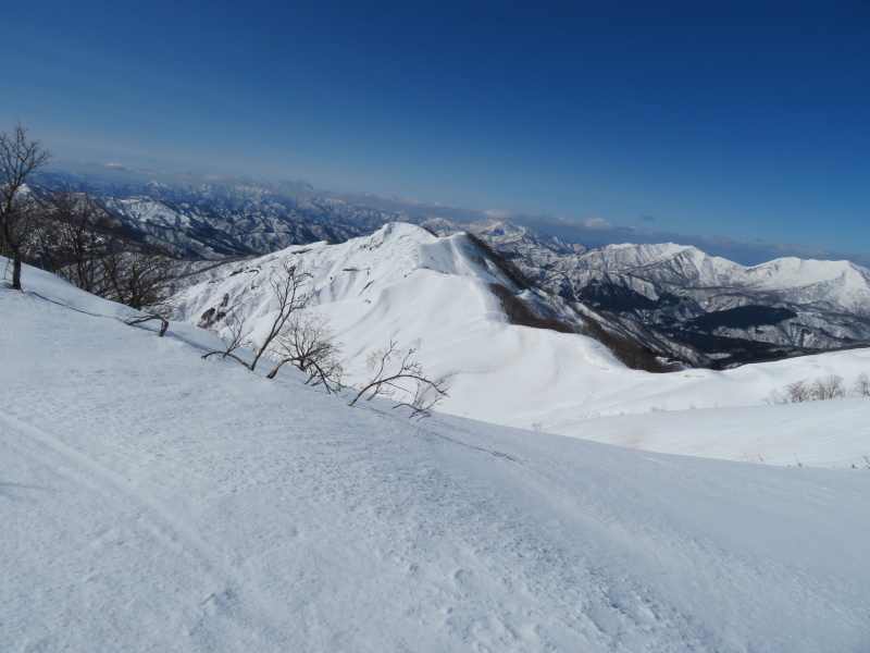 快晴の　大日ｹ岳 (1,708M)     登頂 編_d0170615_21522823.jpg