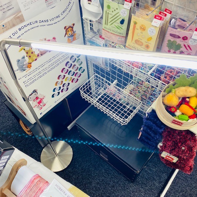 【クラフトショップSALE情報】太陽光LEDフロアライト「スリムライン3」_d0239135_11574144.jpg