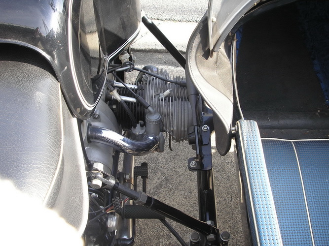 BMW R60+バイワーゲン サイドカー お勧めのサイドカーです。_e0218639_15520893.jpg